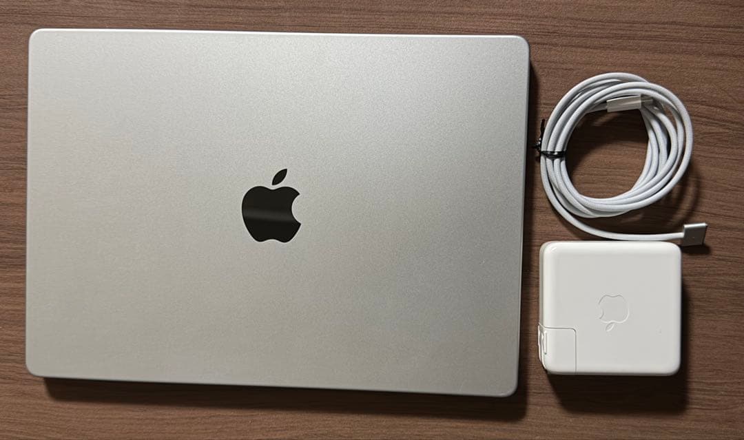 MacBook Pro M1 Pro メモリ32GB/SSD1TB 14インチ