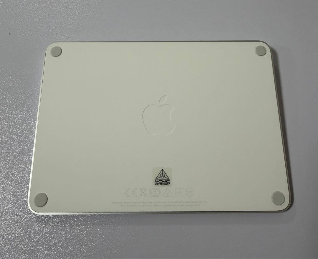 【極美品】Apple Magic Trackpad (USB-C) 最新モデル