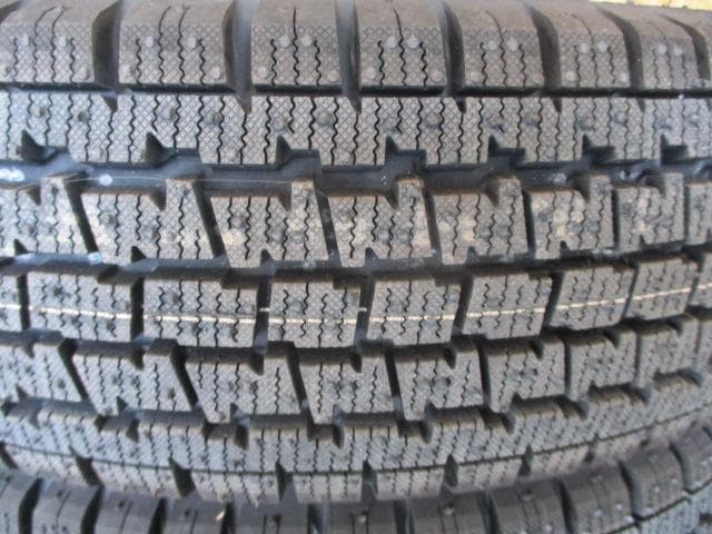 送料込☆ブリヂストン・スタッドレス☆145/80R12　80/78☆ハイゼット