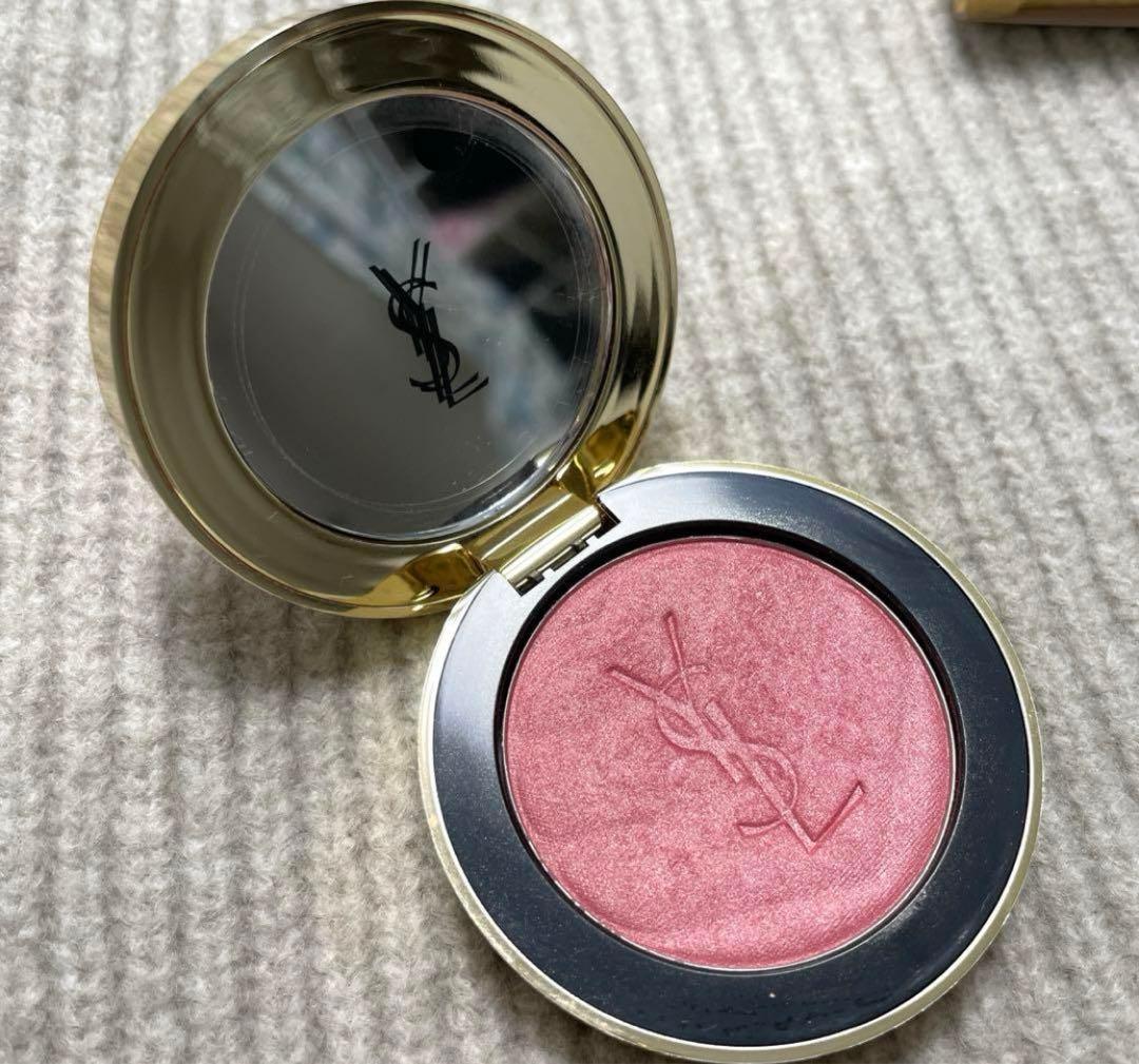 YSL イヴサンローラン　メイクミーブラッシュ　パウダー44