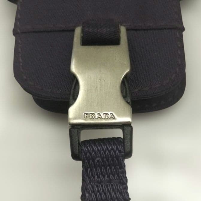 JBE07-8 プラダ シガレットケース トライアングル 携帯ケース