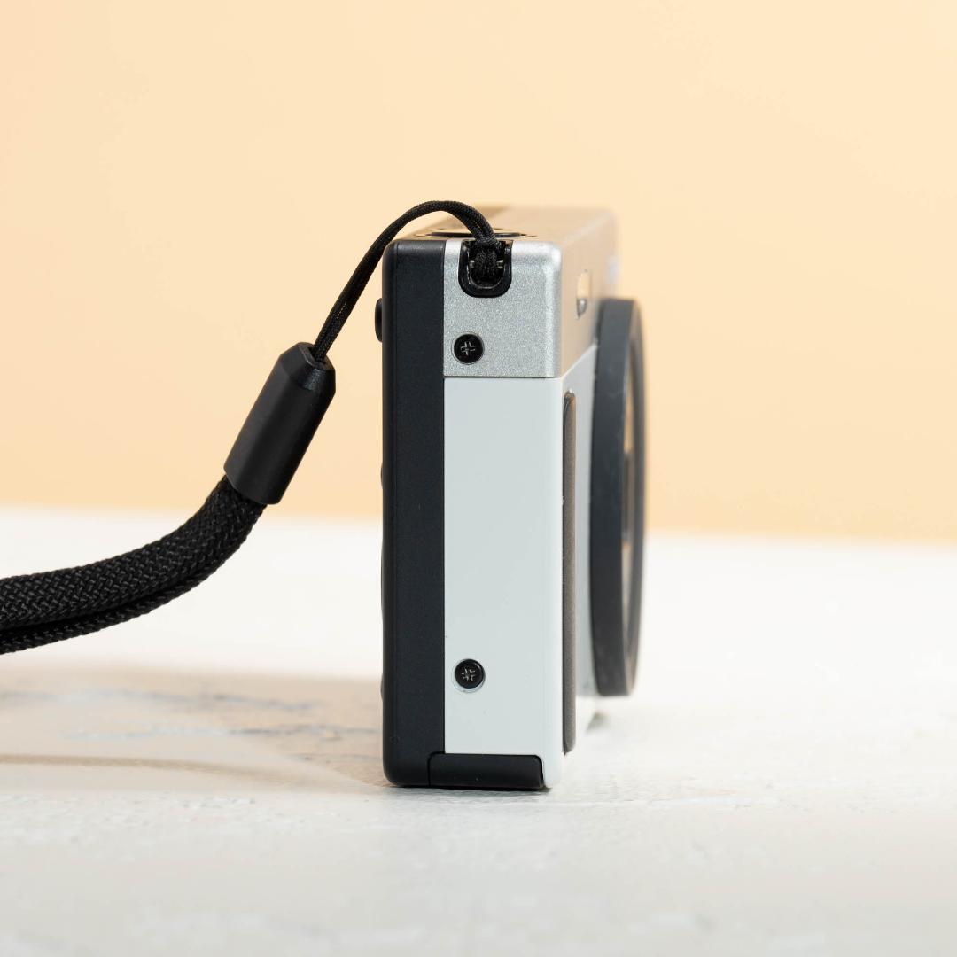 【可愛いすぎるコンデジ】PENTAX optio H90 ホワイト×シルバー