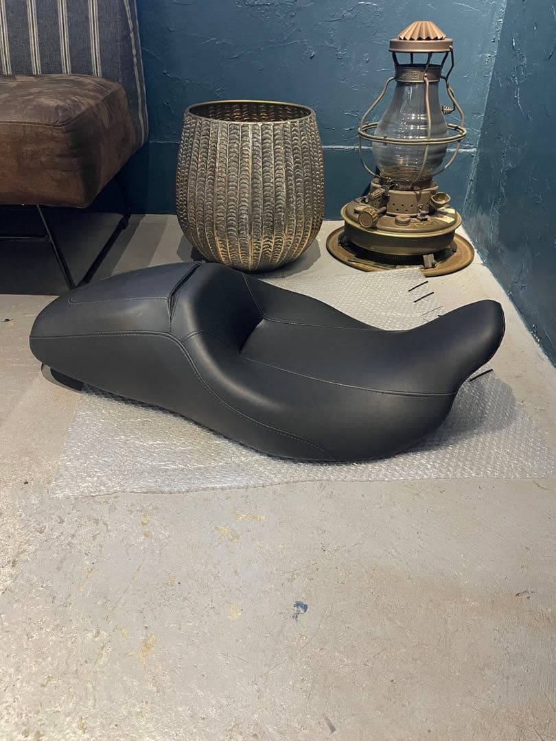 ★★★★ハーレーツーリングモデル、シート！美品！激安早い者勝ち！