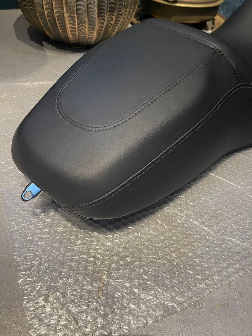 ★★★★ハーレーツーリングモデル、シート！美品！激安早い者勝ち！
