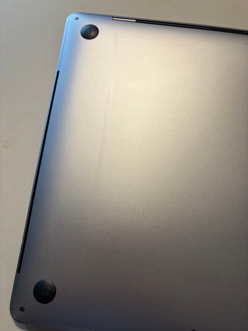 Apple MacBook Pro (2019) 本体 スペースグレー