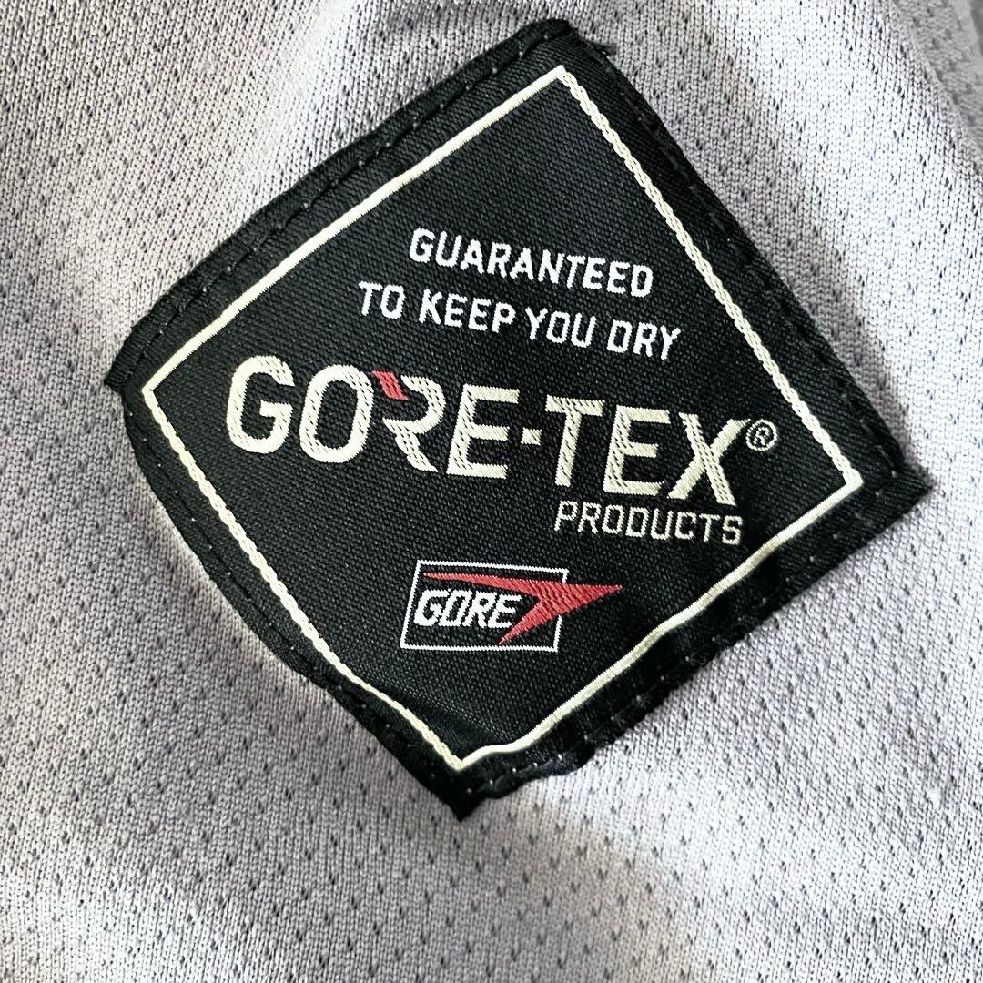 #4i✨VOLCOM ゴアテックス✨スノボウェア ジャケット メンズM 白