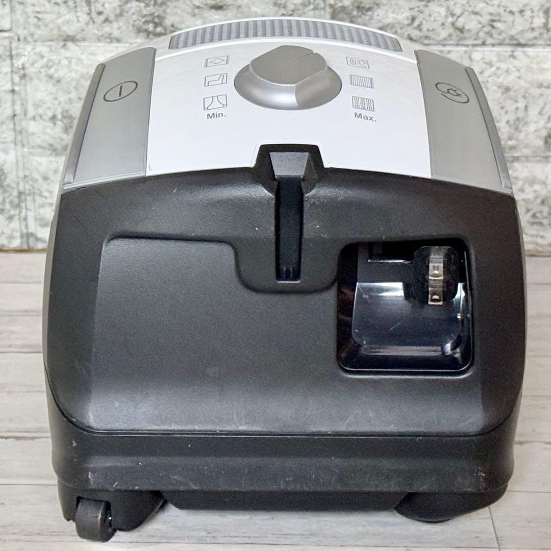 掃除機・クリーナー Miele Compact C1 Pure Suction SCA03