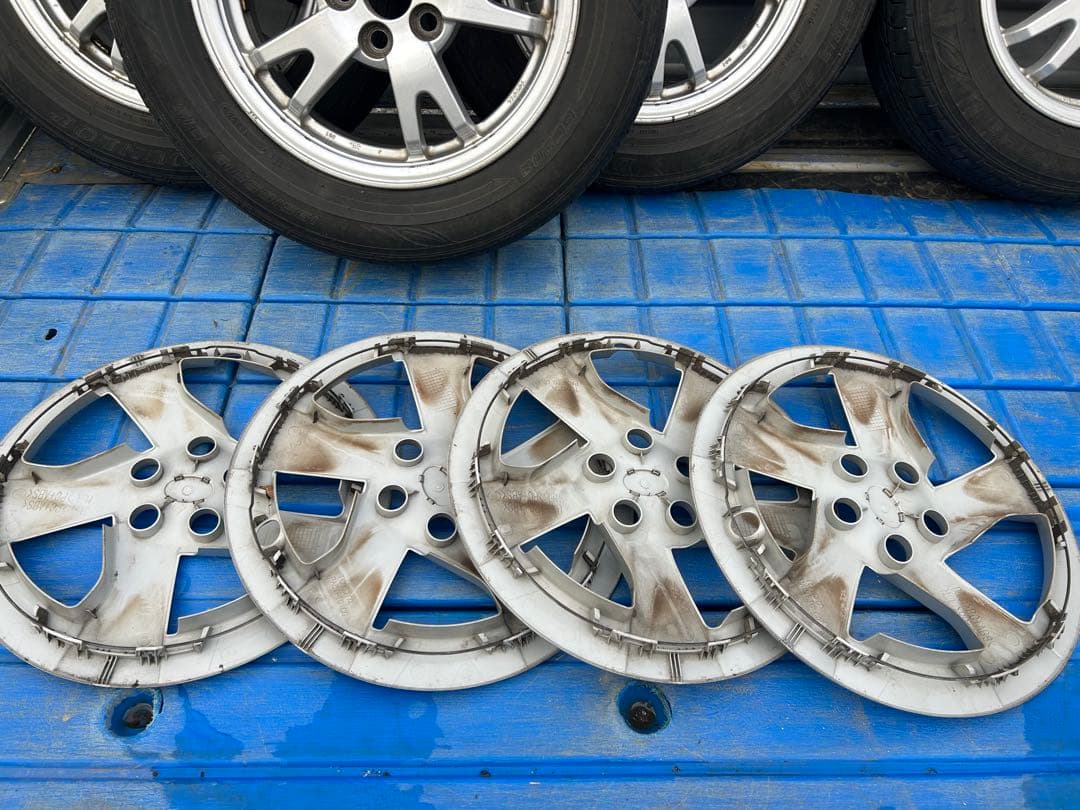 30プリウス　アルミホイール　ホイールキャップ