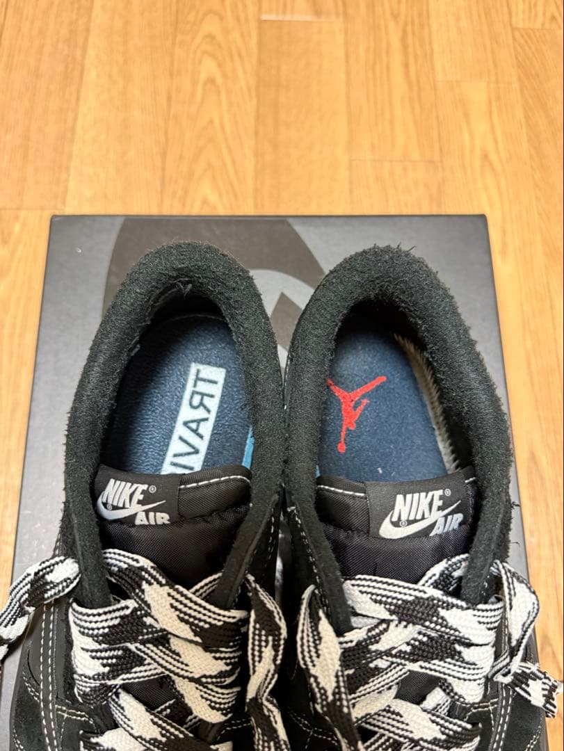 Travis Scott × Nike AJ1 Low