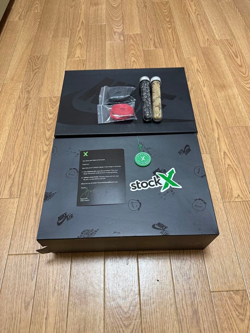 Travis Scott × Nike AJ1 Low