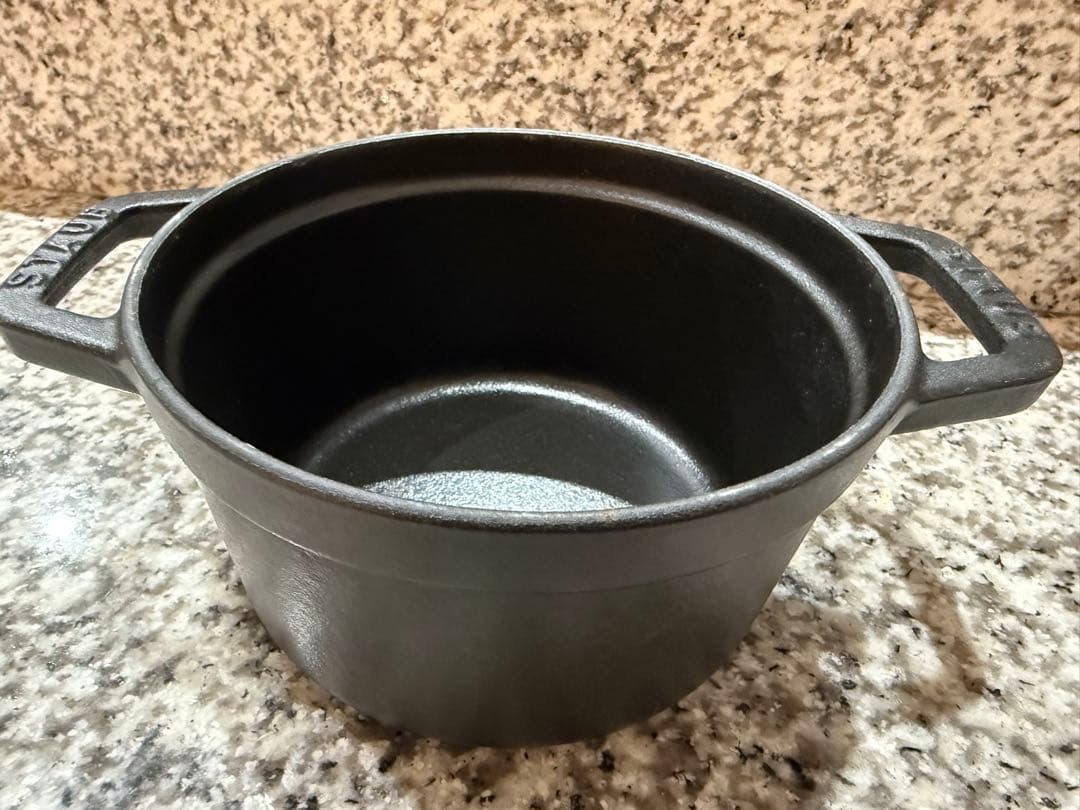 k*6様 ストウブ鍋　14センチ　未使用