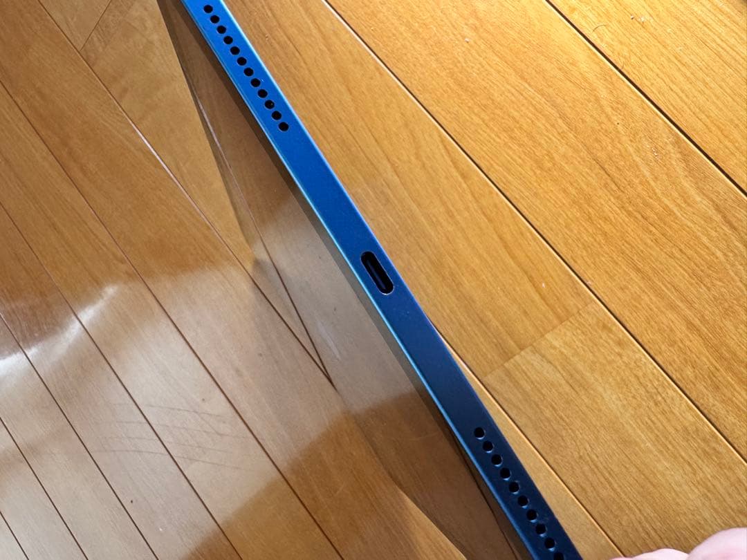 iPad 第10世代 Wi-Fi64GB ブルー（ケース付き）