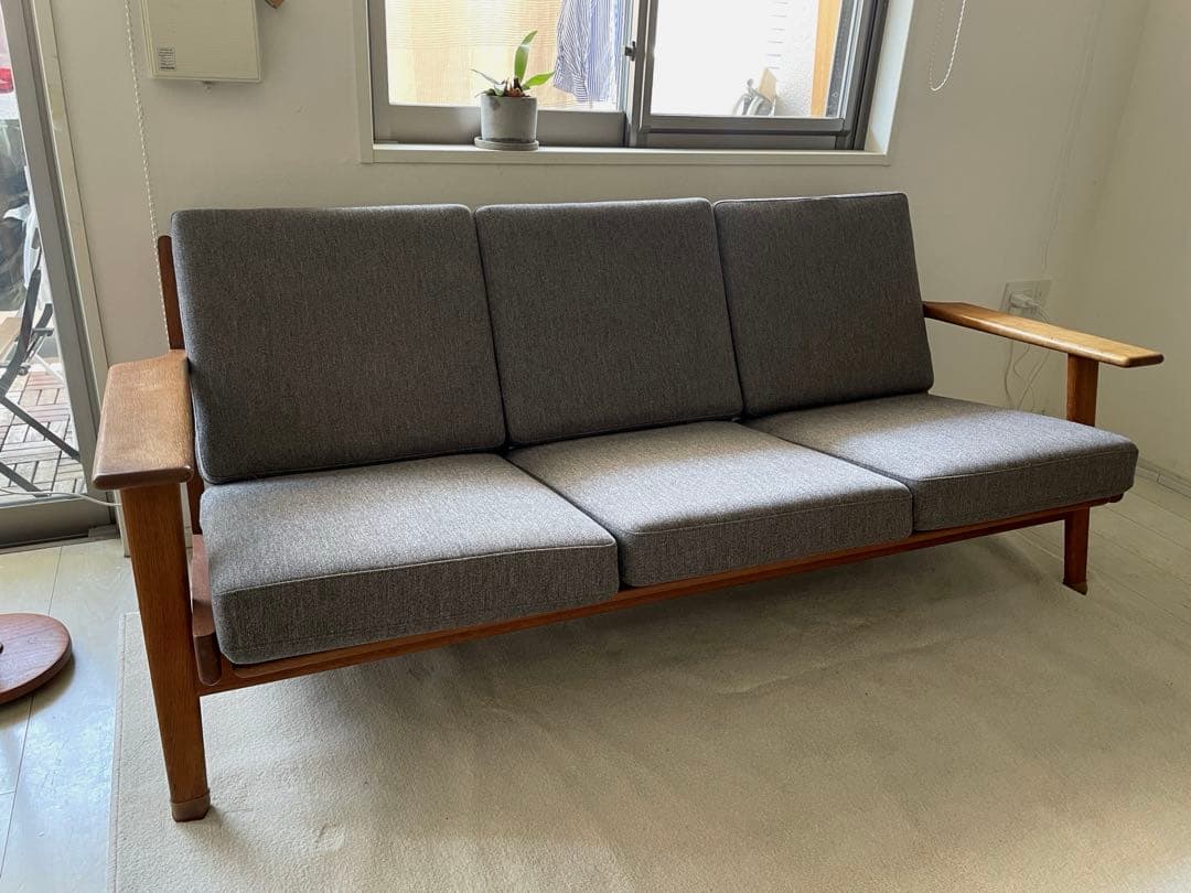 ソファクッションカバー（ケアロップヴァヴェリ社生地使用）