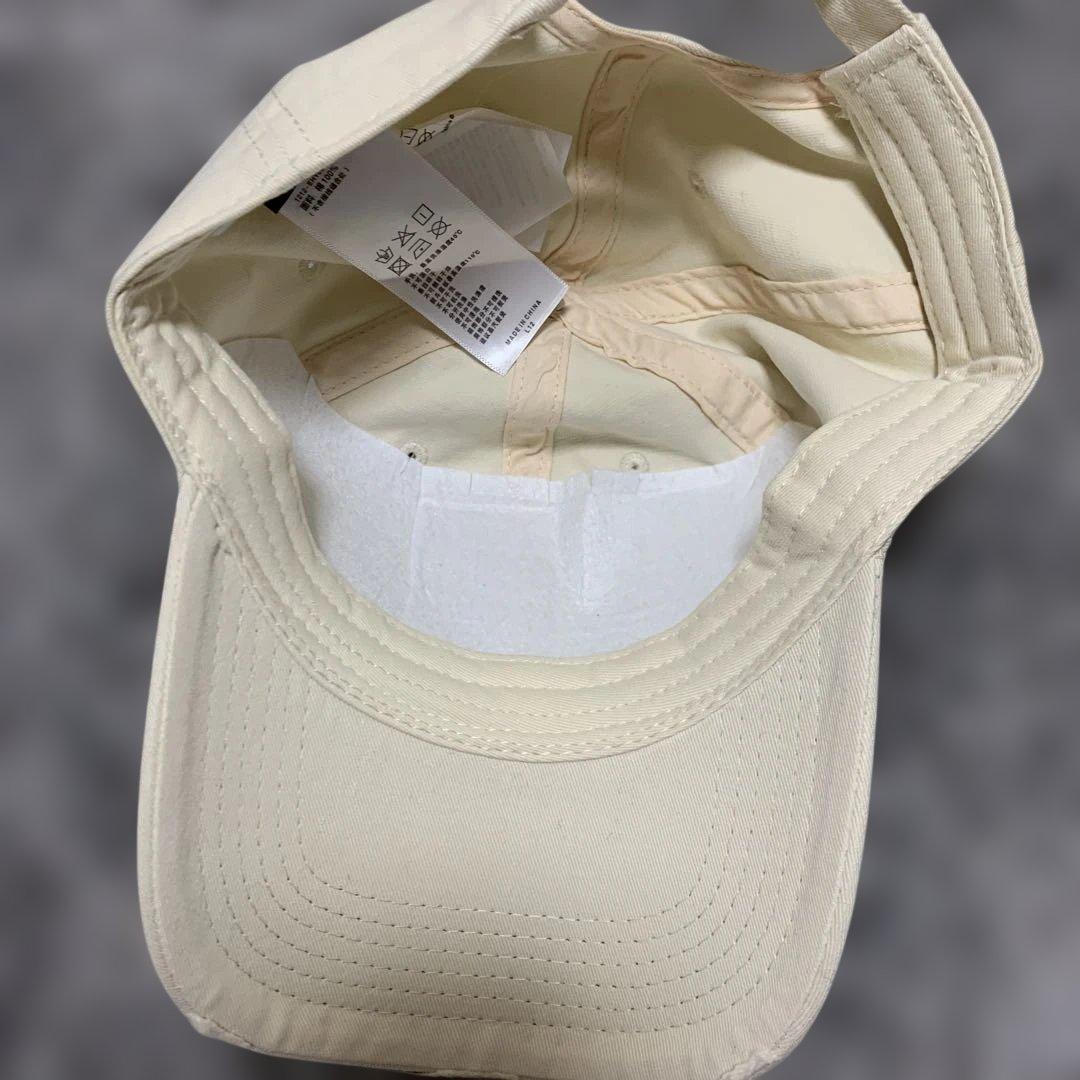 LOEWE ベースボールキャップ ホワイト