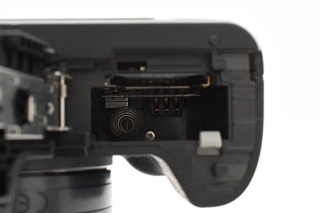 【美品】 キヤノン CANON EOS KISS M2 レンズキット