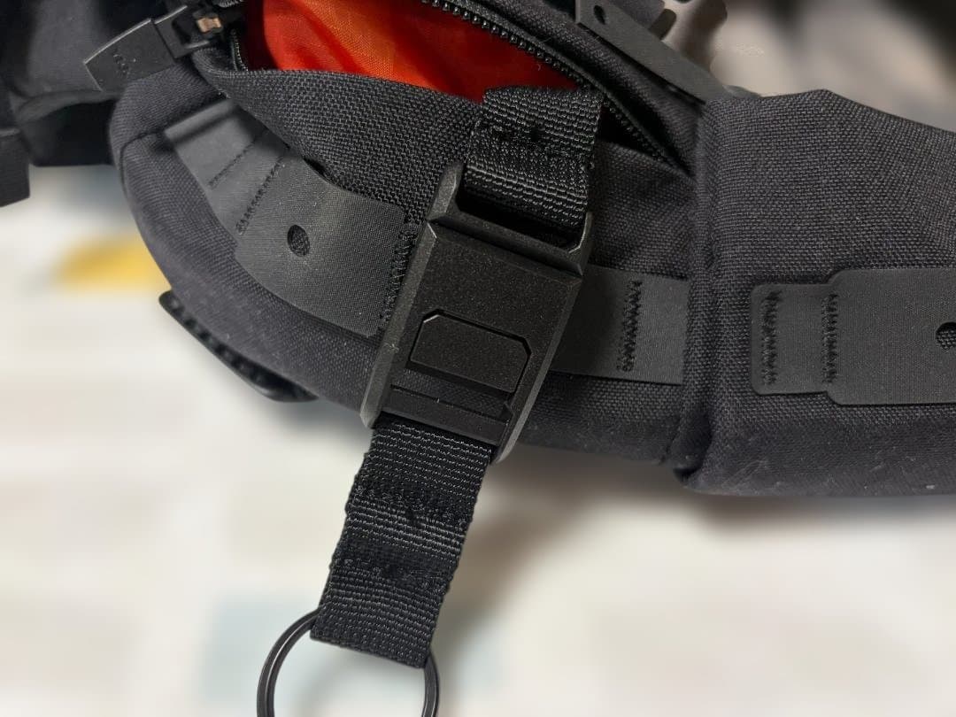 CODE OF BELL X-TYPE スリングバッグ 高機能 拡張ギミック搭載