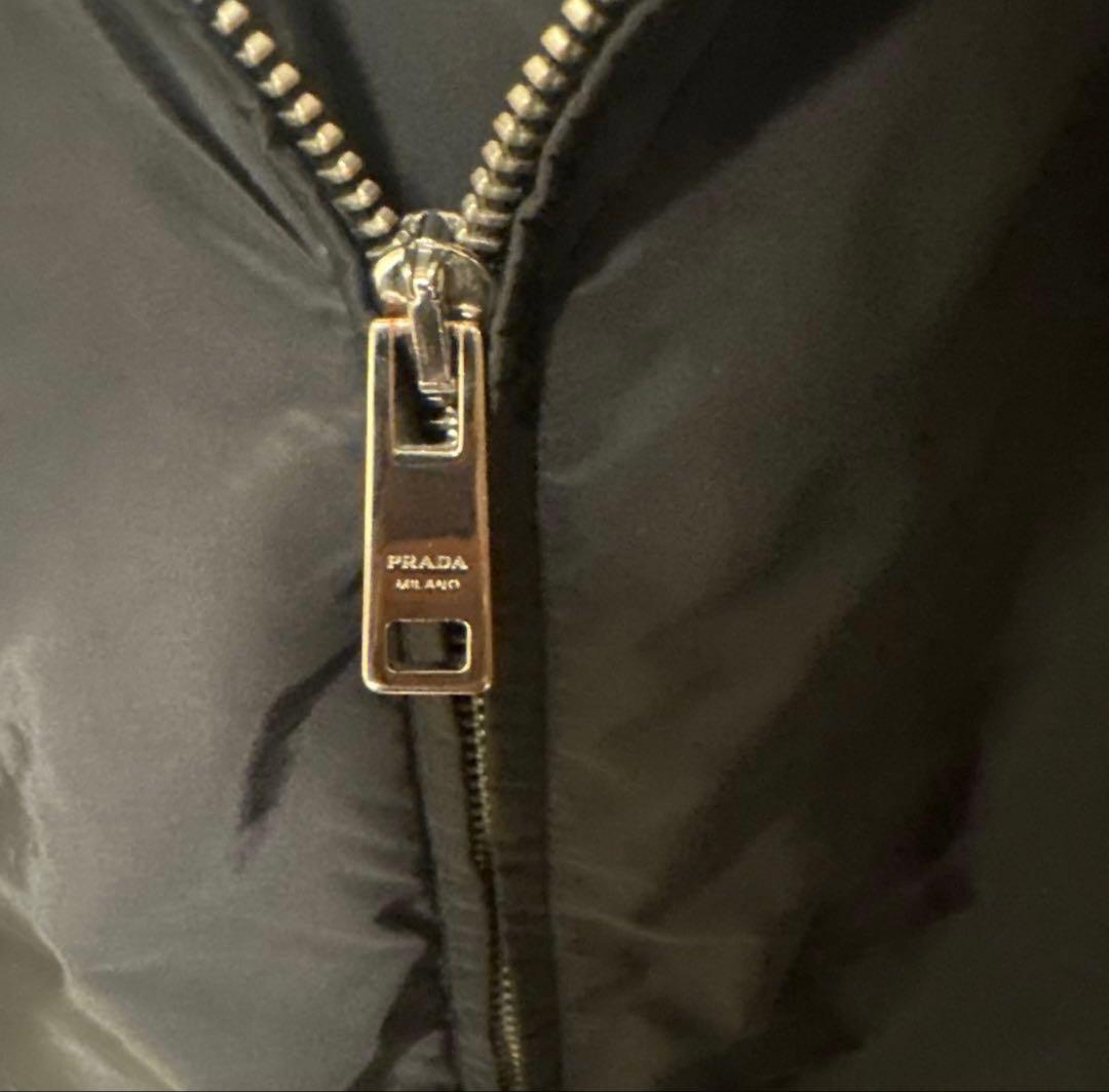 PRADA ブラック ナイロンジャケット フード付き 値段交渉受付ます！
