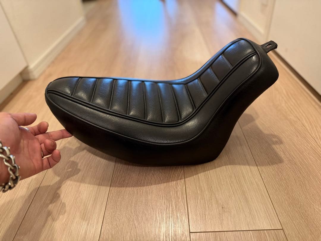 ザル　タックロールシート　EVO ソフテイル　ハーレー