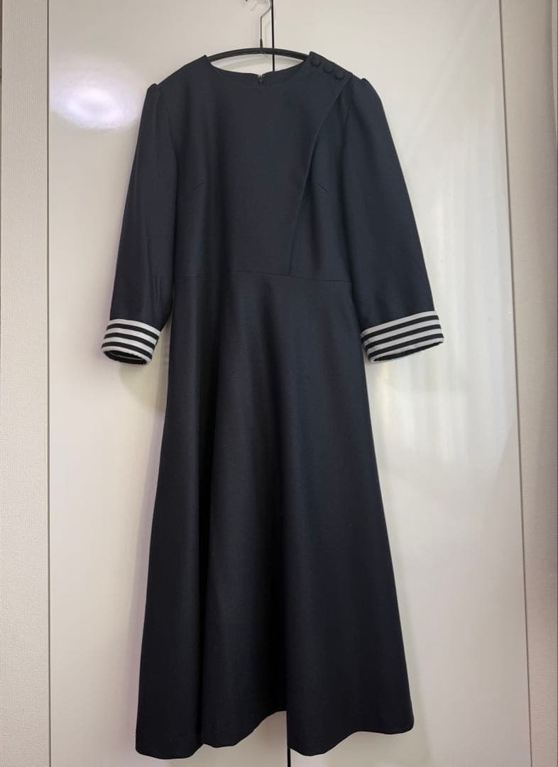【最終価格】W FRONT WOOL DRESS ネイビー　38