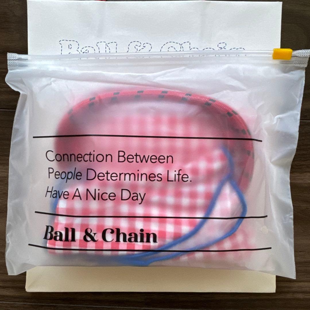 ボールアンドチェーン　YELLOW LABEL サンリオ　ハローキティ