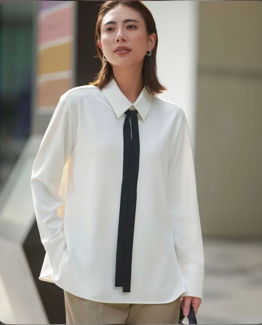 iCB今季　マラボーテＷジョーゼット ボウタイ付きシャツカラートップス