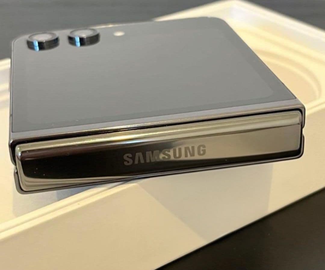 スマートフォン本体 GALAXY Z Flip5 512GB