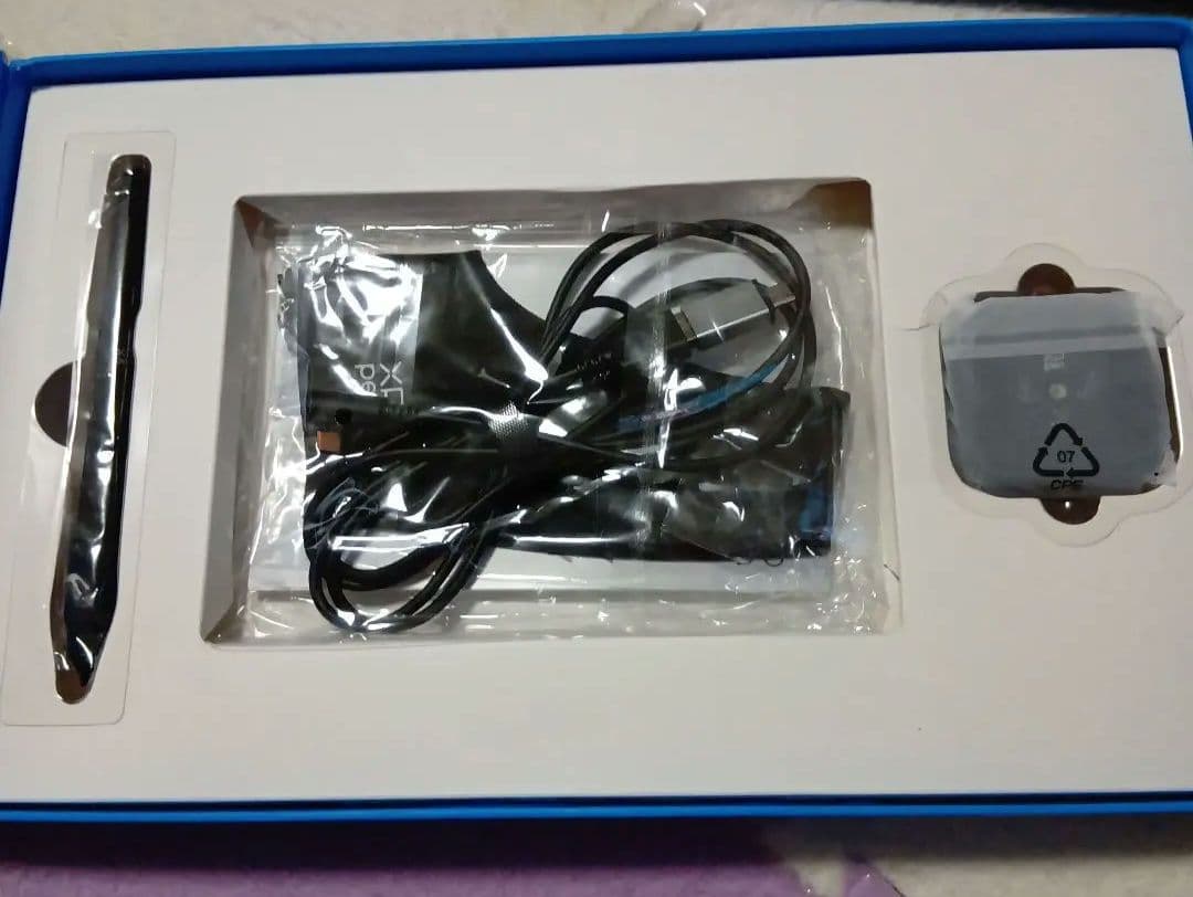 XP-Pen Deco 01 V3 ペンタブレット本体