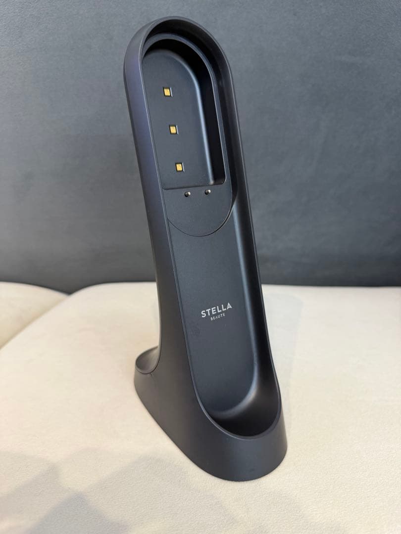 STELLA 美顔器　レーザー&EMSリフトブラシPRO