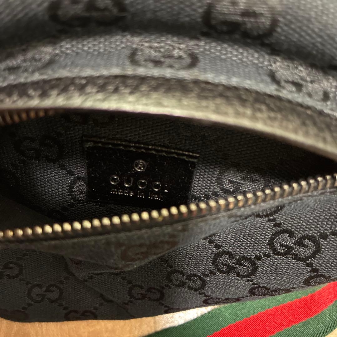 GUCCI ブラック ボディバッグ・ウエストポーチ