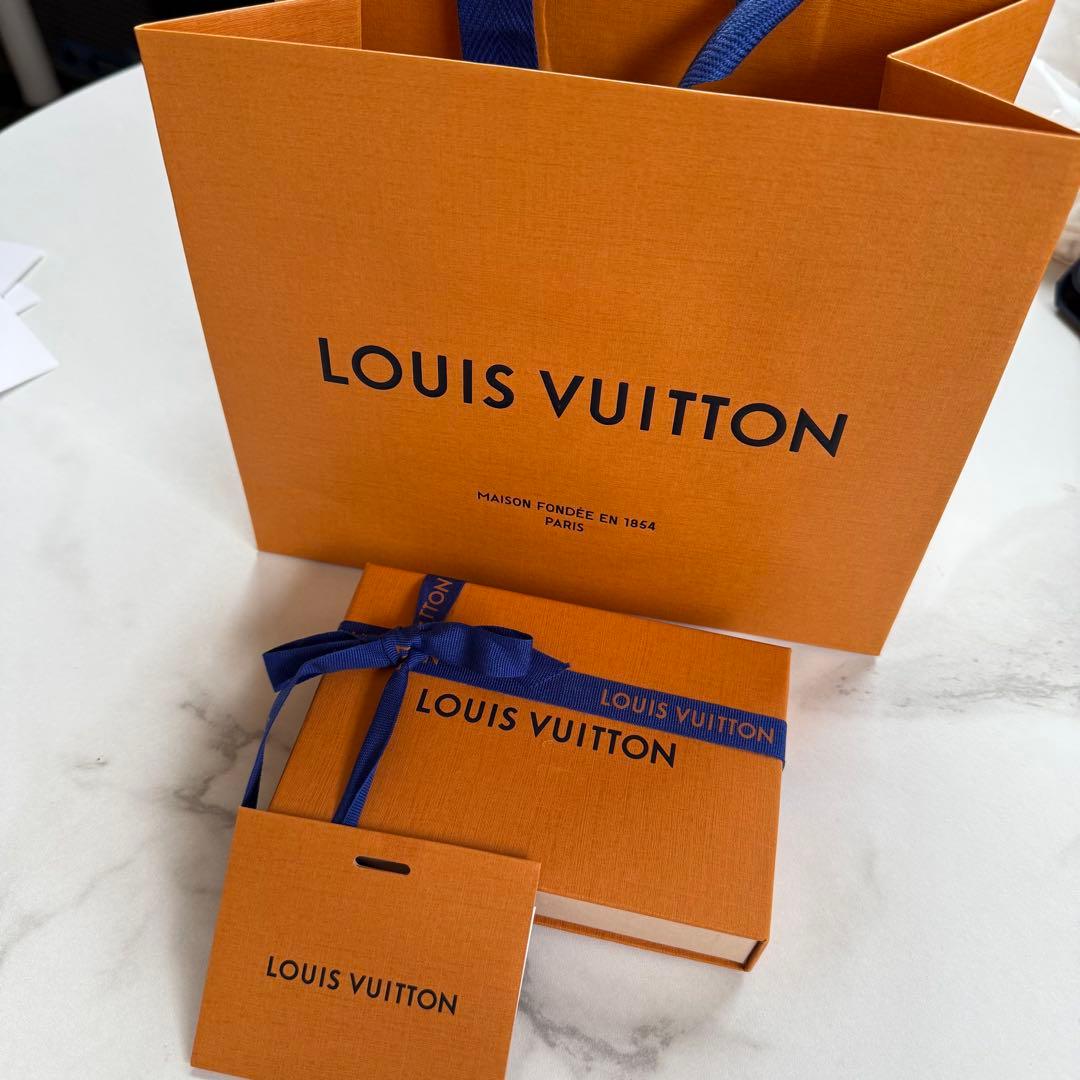 【値下げ中】Louis Vuitton モノグラム　ポルトカルトマグネット