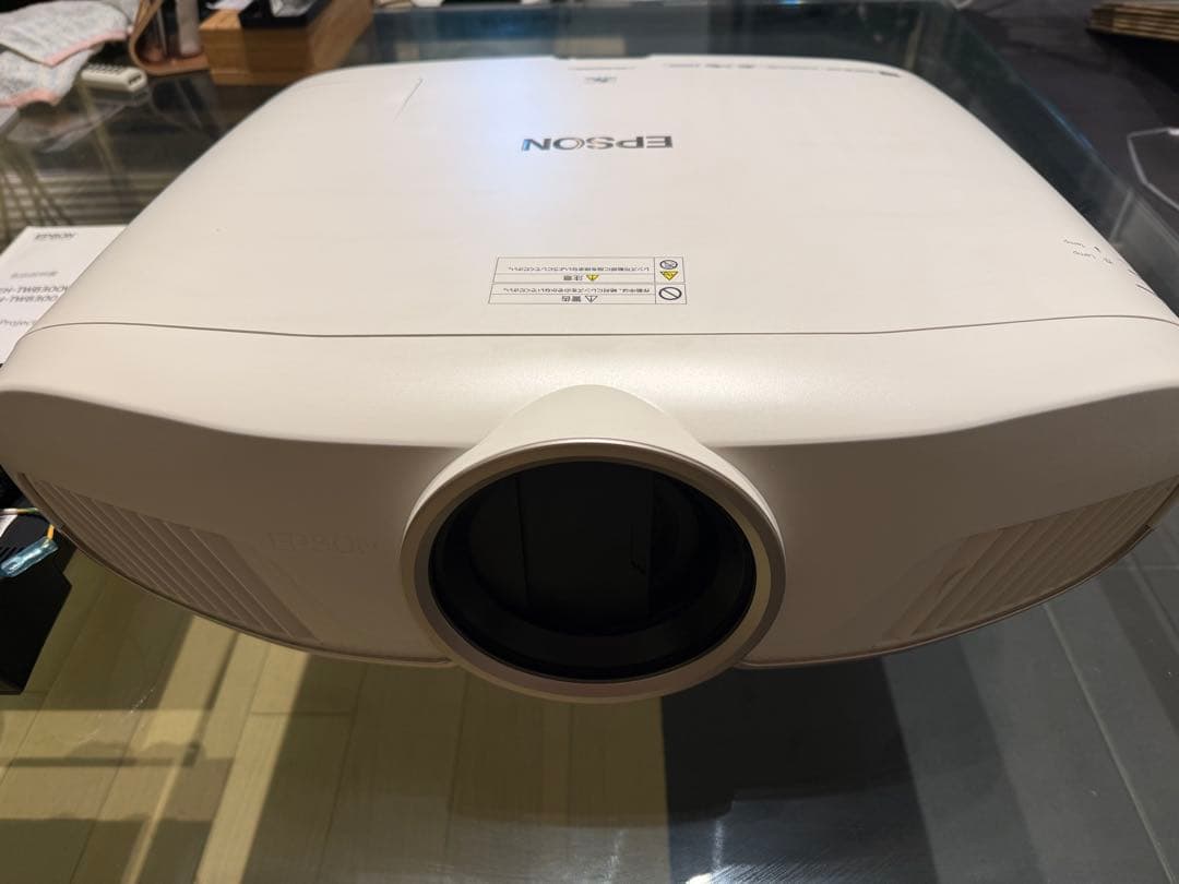値下げ エプソン EH-TW8300W 4K対応3Dシアター ワイヤレス対応