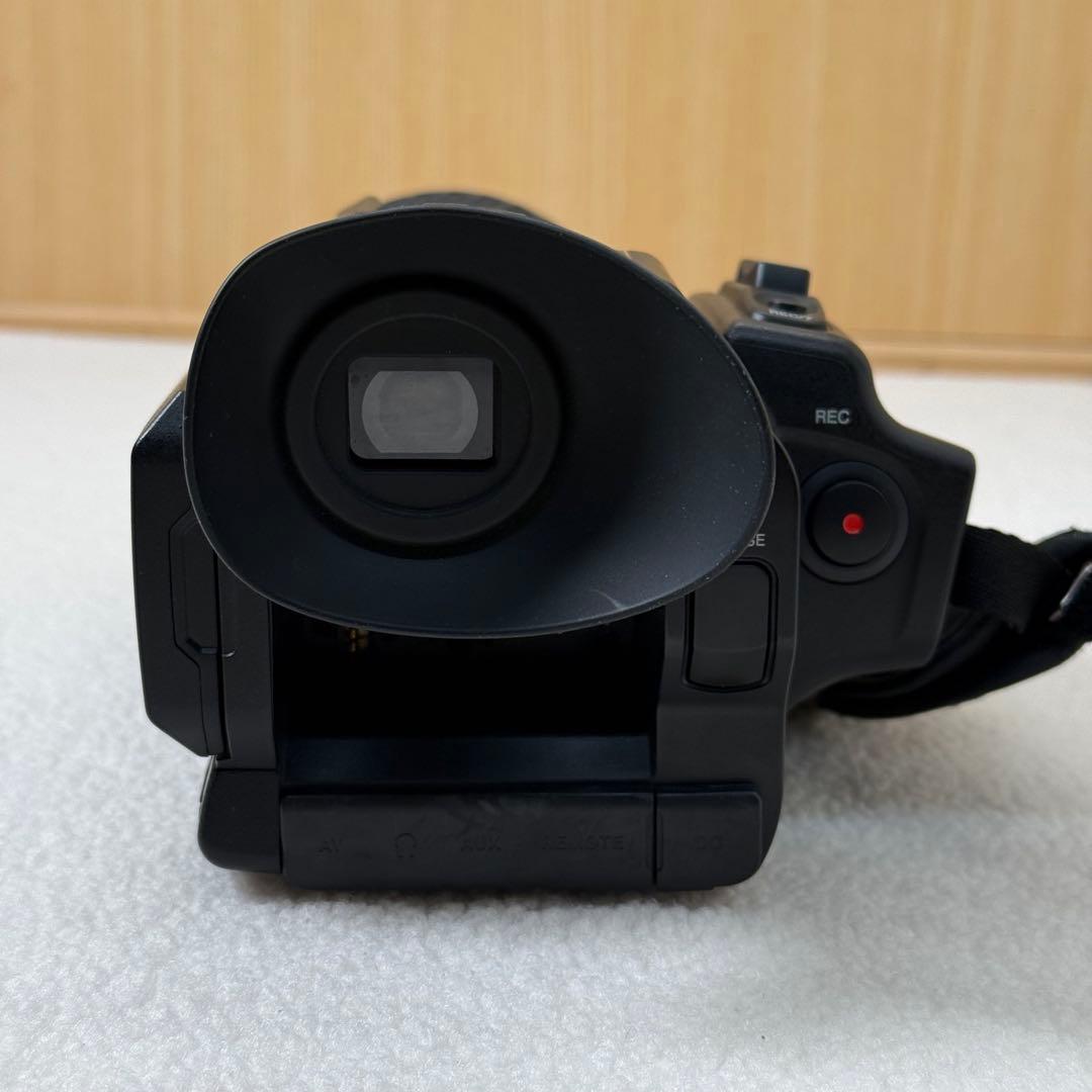 ジャンク　JVC 4Kビデオカメラ GY-HM175
