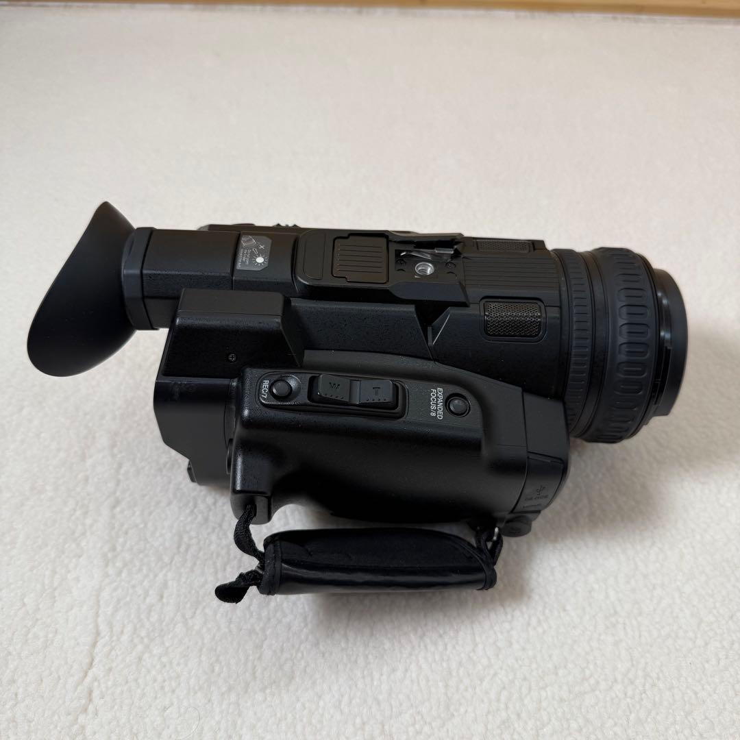 ジャンク　JVC 4Kビデオカメラ GY-HM175