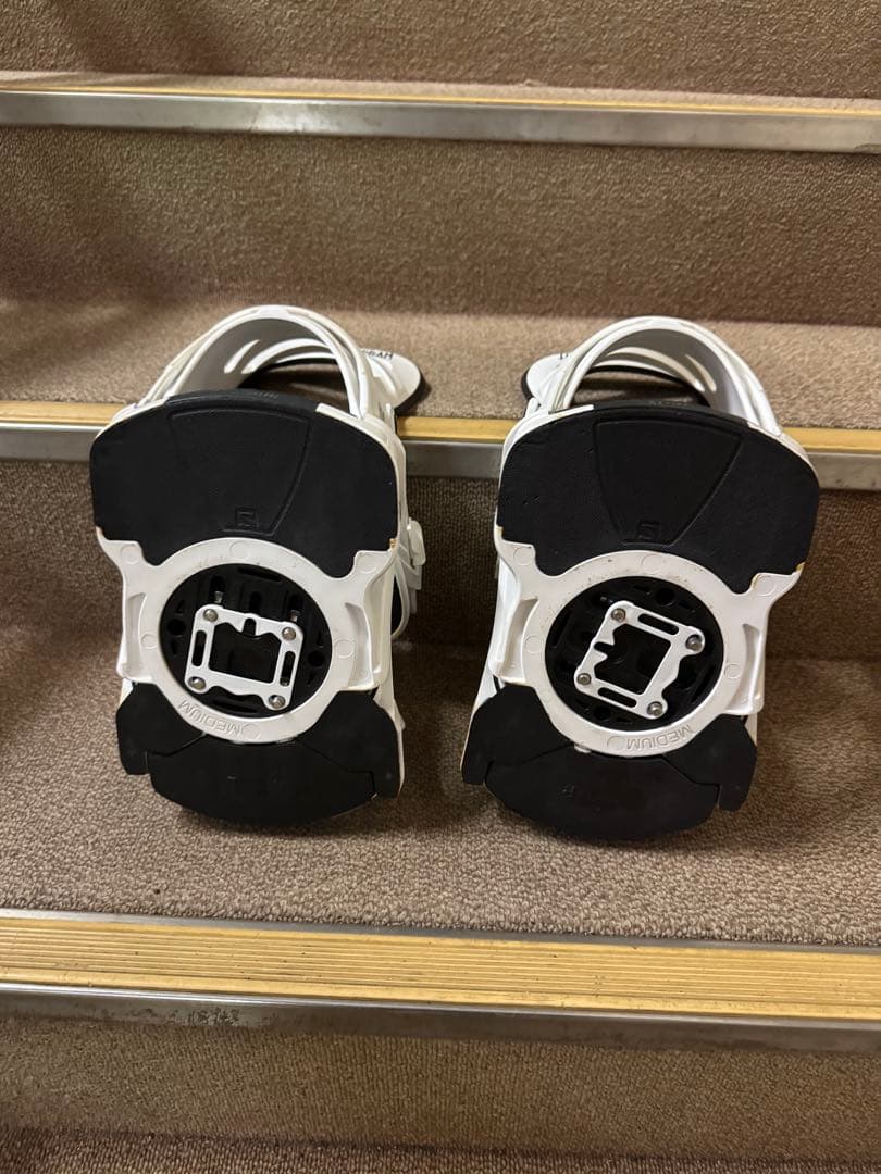 サロモン　ホログラム　Mサイズ