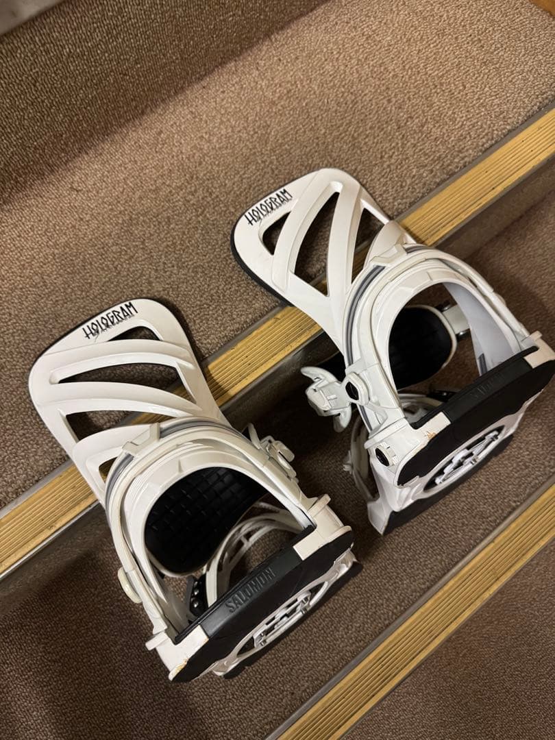 サロモン　ホログラム　Mサイズ