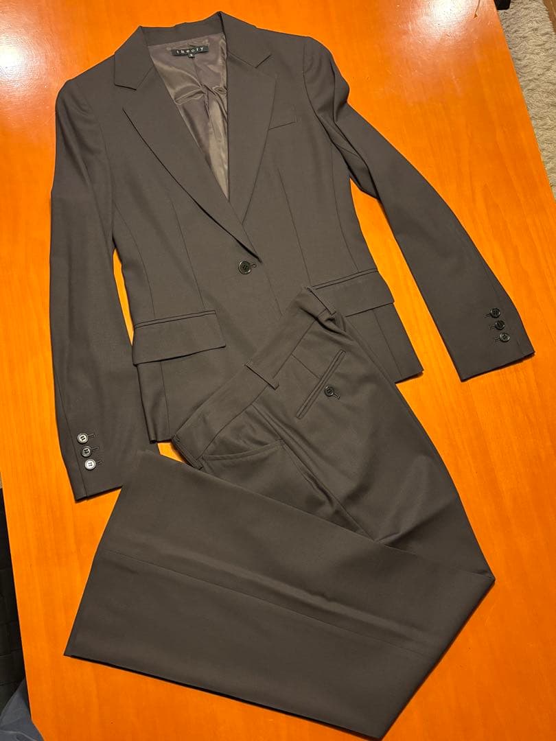 セオリー　theory ダークブラウン ビジネススーツ パンツスーツ上下