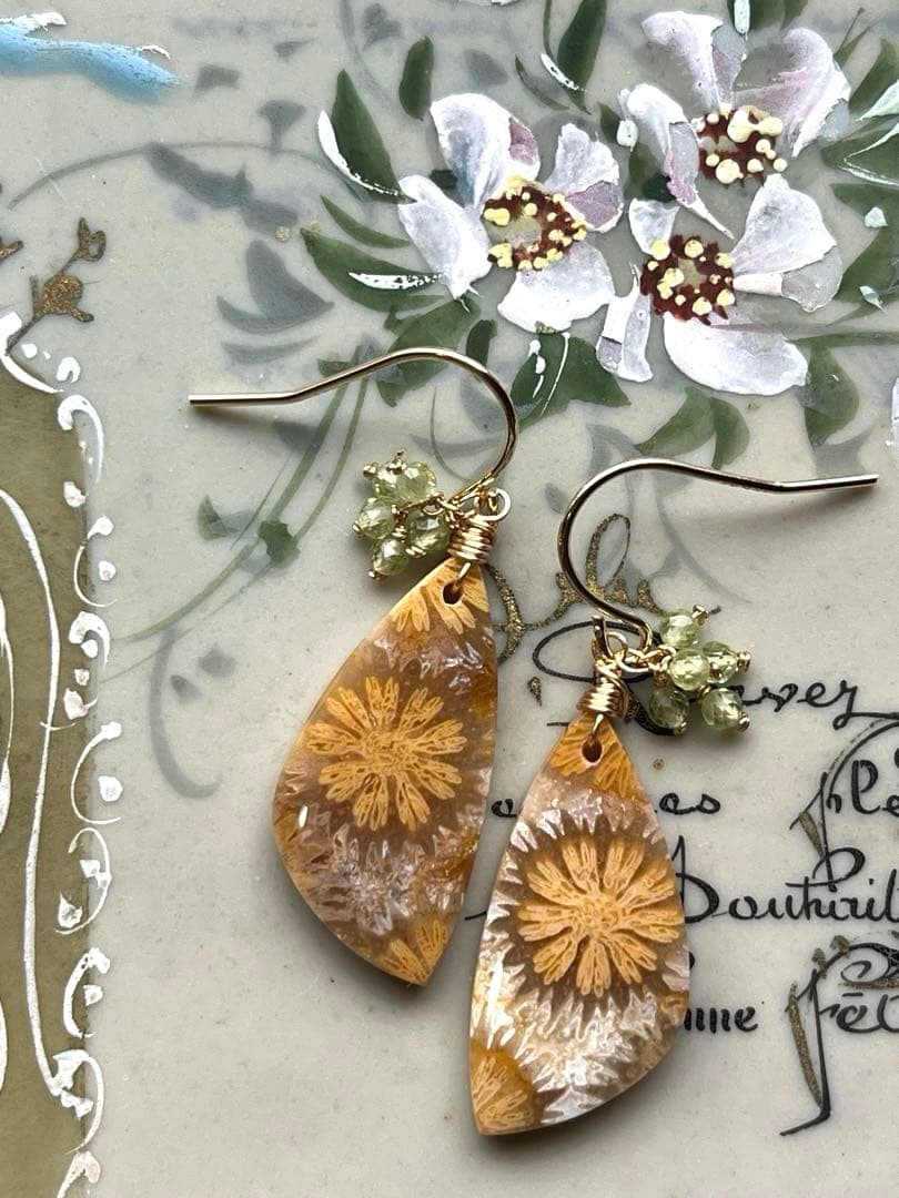 Kaya様✴︎イエローフォッシルコーラルチャーム&フォッシルコーラルネックレス