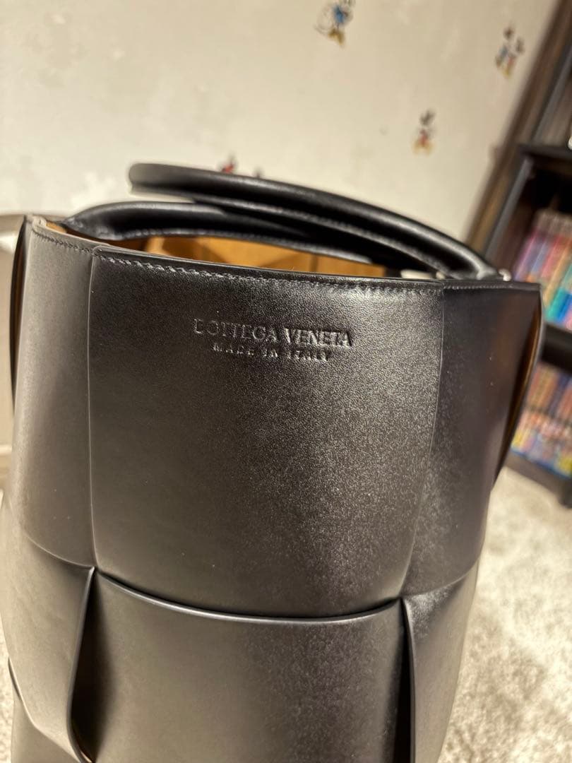 新品　Bottega Veneta アルコ ラージ ブラックトートバッグ