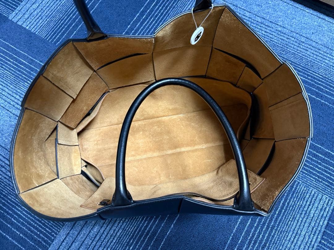 新品　Bottega Veneta アルコ ラージ ブラックトートバッグ