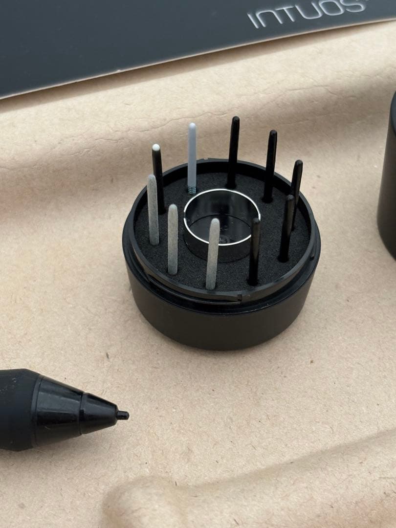 Wacom Intuos Pro A4 ペンタブレット 本体