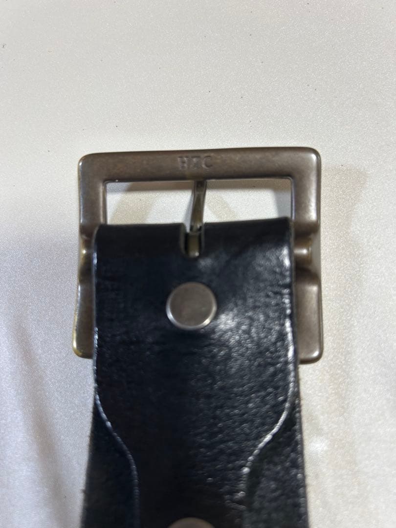 HTCスタッズ装飾 ブラックレザーベルト ヴンテージ品の為、傷汚れ有り