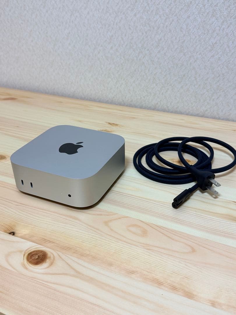 M4 Mac mini 16GBメモリ　256GB SSD
