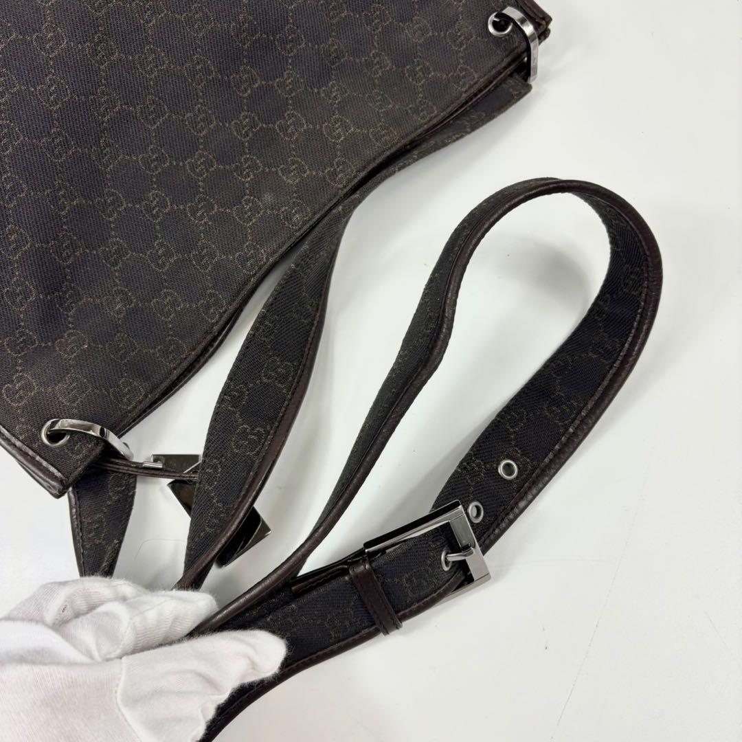 グッチ メッセンジャーバッグ GGキャンバス レザー A4収納 ブラウン