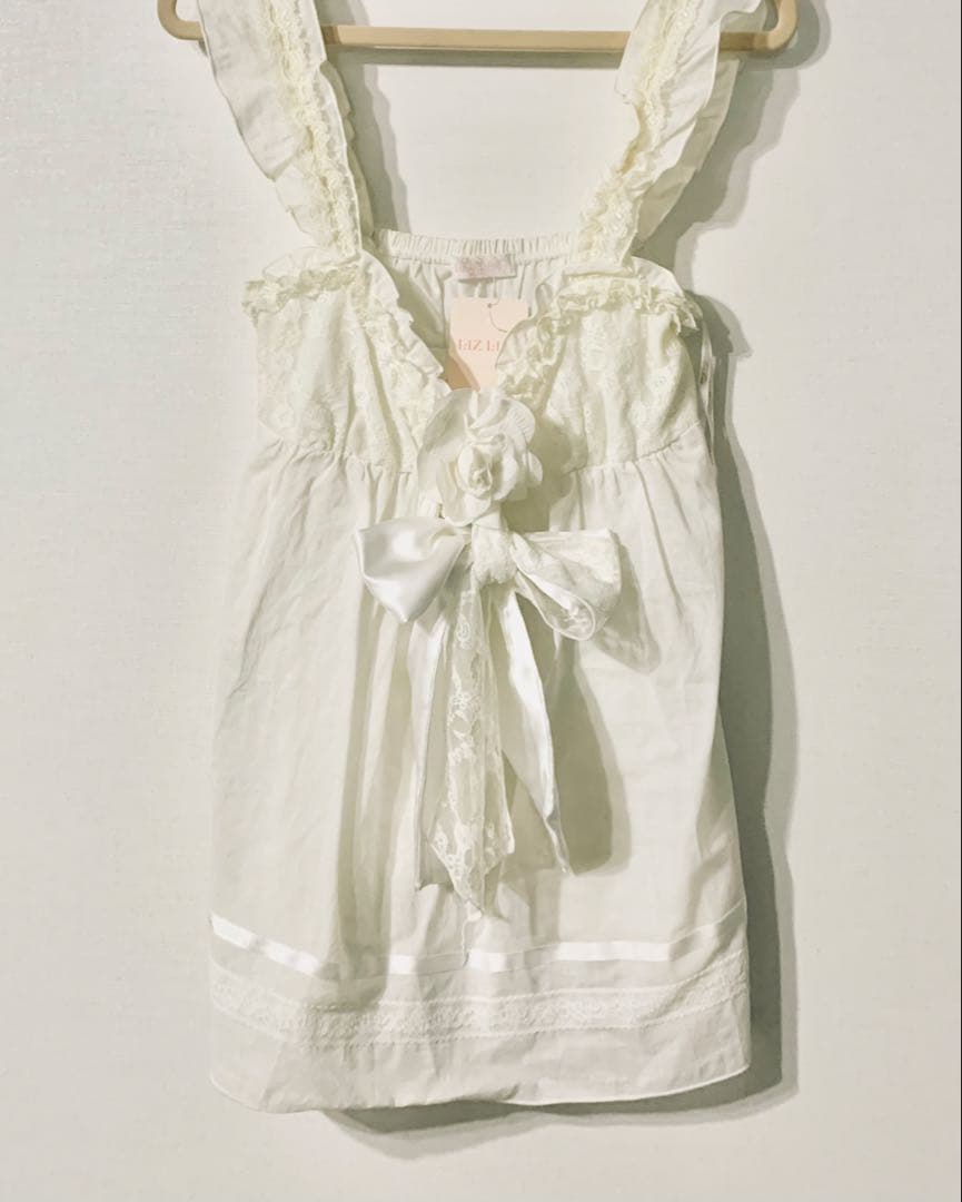 【新品・未使用】 LIZ LISA リズリサ キャミソール 白 フリル レース