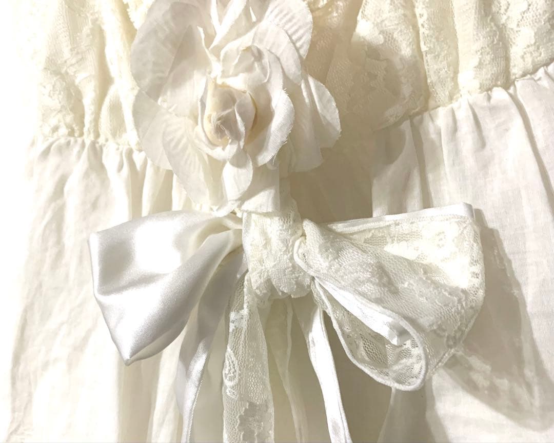 【新品・未使用】 LIZ LISA リズリサ キャミソール 白 フリル レース