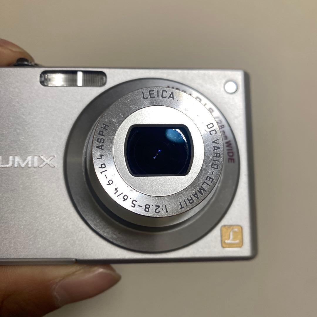 【動作良好】Panasonic DMC-FX55 CCD 810万画素付属品付き