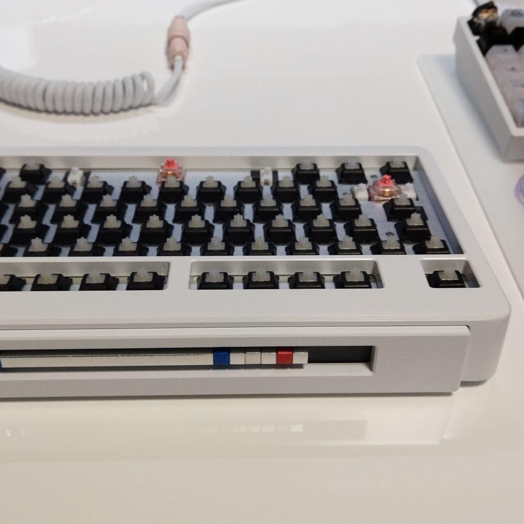 自作キーボード MTMH87 87% Keyboard E-white