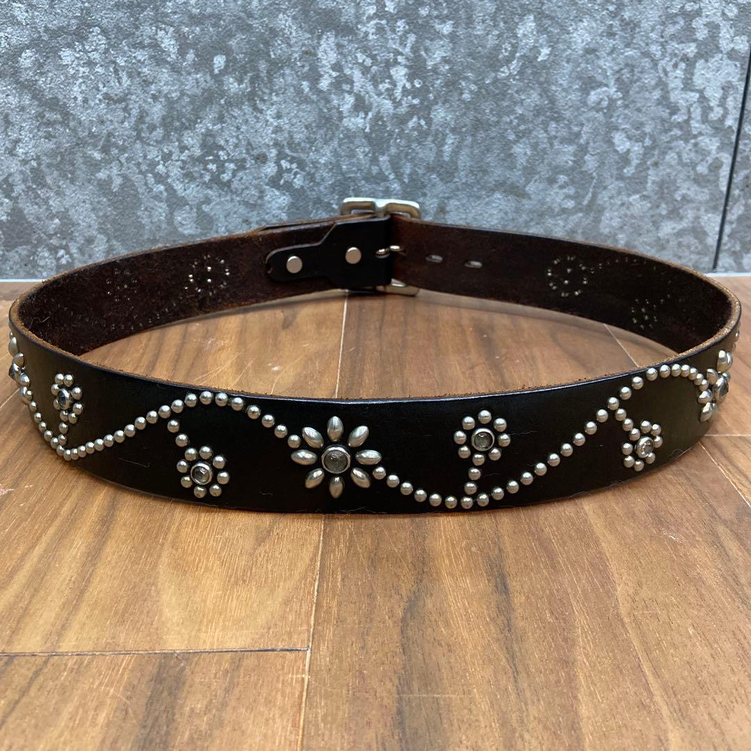 HTC フラワースタッズ クリアストーン ブラックレザーベルト 34inch