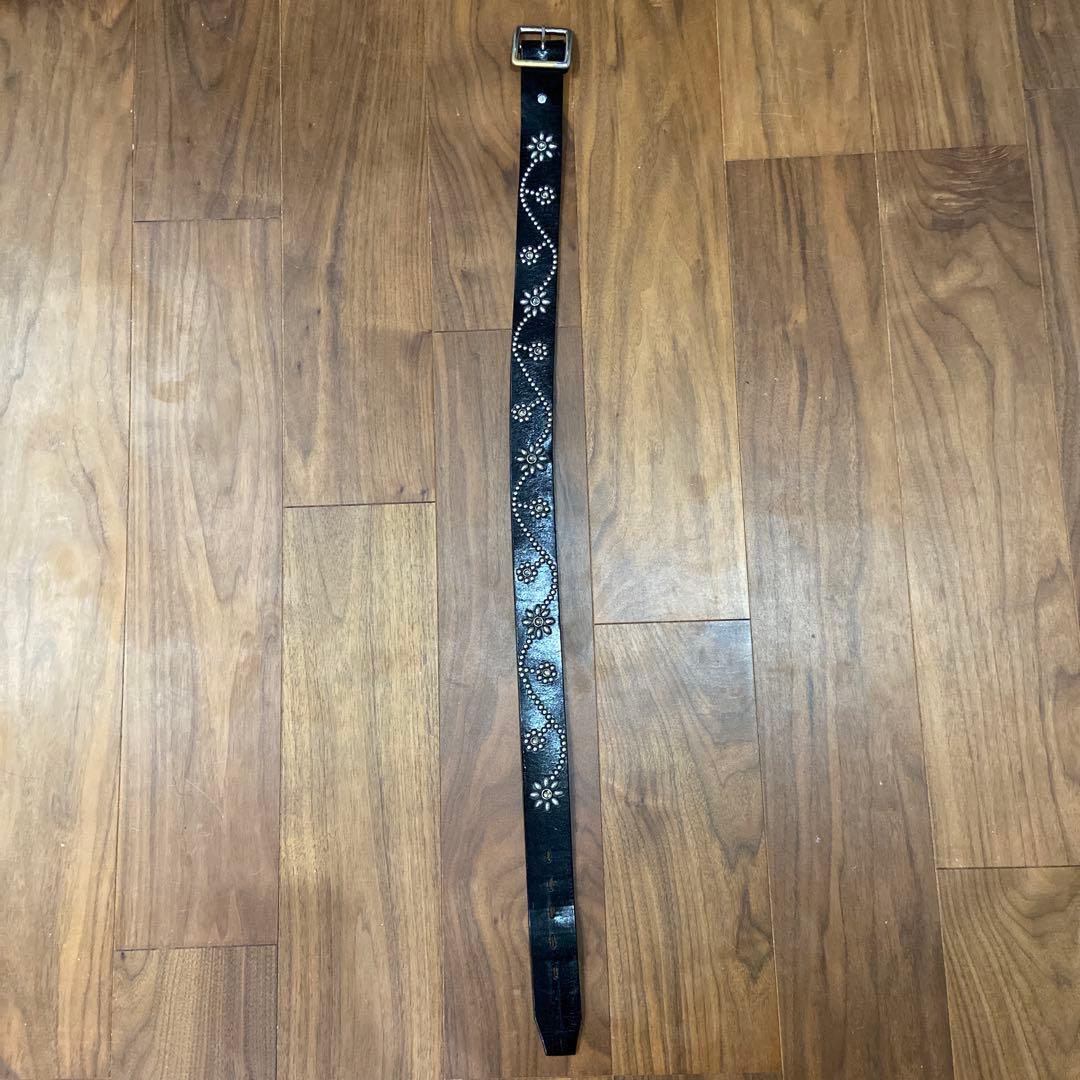 HTC フラワースタッズ クリアストーン ブラックレザーベルト 34inch