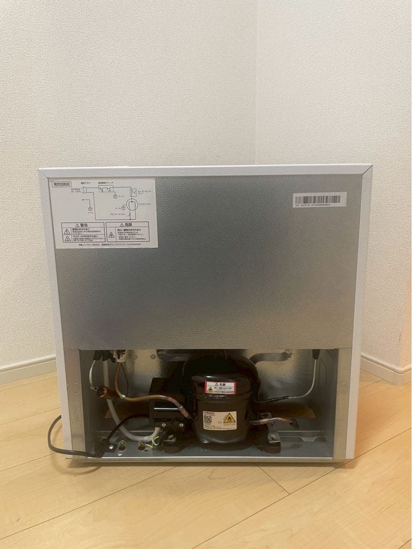 アイリスオーヤマ 46リットル 冷蔵庫 2024年製　説明書付 美品